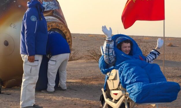 چینی خلابازوں کی واپسی کیلئے شینژو-22 ہنگامی مشن