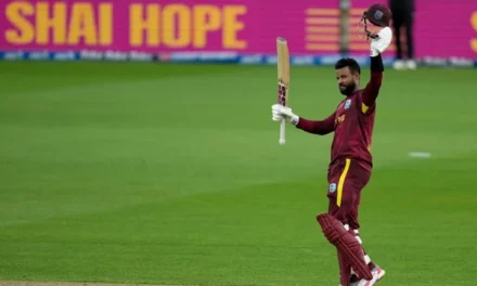 ہوپ کی ریکارڈ سنچری بھی ویسٹ انڈیز کو نہ بچا سکی