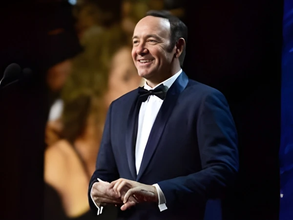 کیون سپیسی سنگین مالی بحران اور بے روزگاری کا شکار