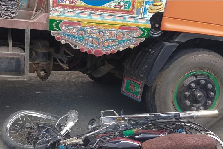 نیو کراچی میں ٹرک حادثے میں موٹر سائیکل سوار ہلاک