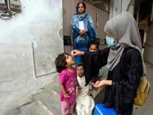 پاکستان میں پولیو مہم کے تحت 45ملین بچوں کی ویکسین