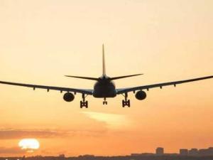 کراچی لاہور فضائی راستے دو دن بند، پی اے اے کا نوٹس