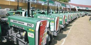 پنجاب گرین ٹریکٹر پروگرام: 10 ہزار ٹریکٹر کی فراہمی